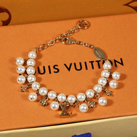 Louis Vuitton LV gold metal fine chain pearl letter flower pendant bracelet-3655  